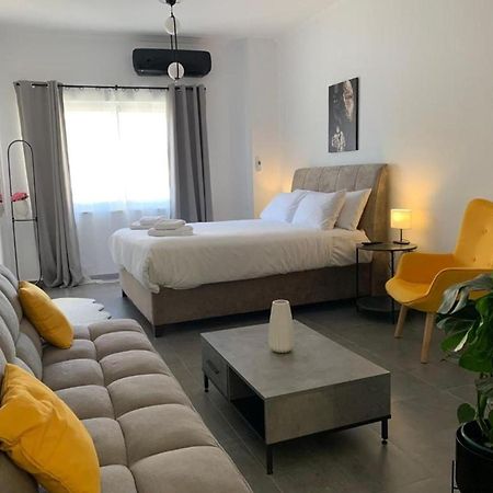 Afrodite Central Apartment By Vpn Atena Exterior foto