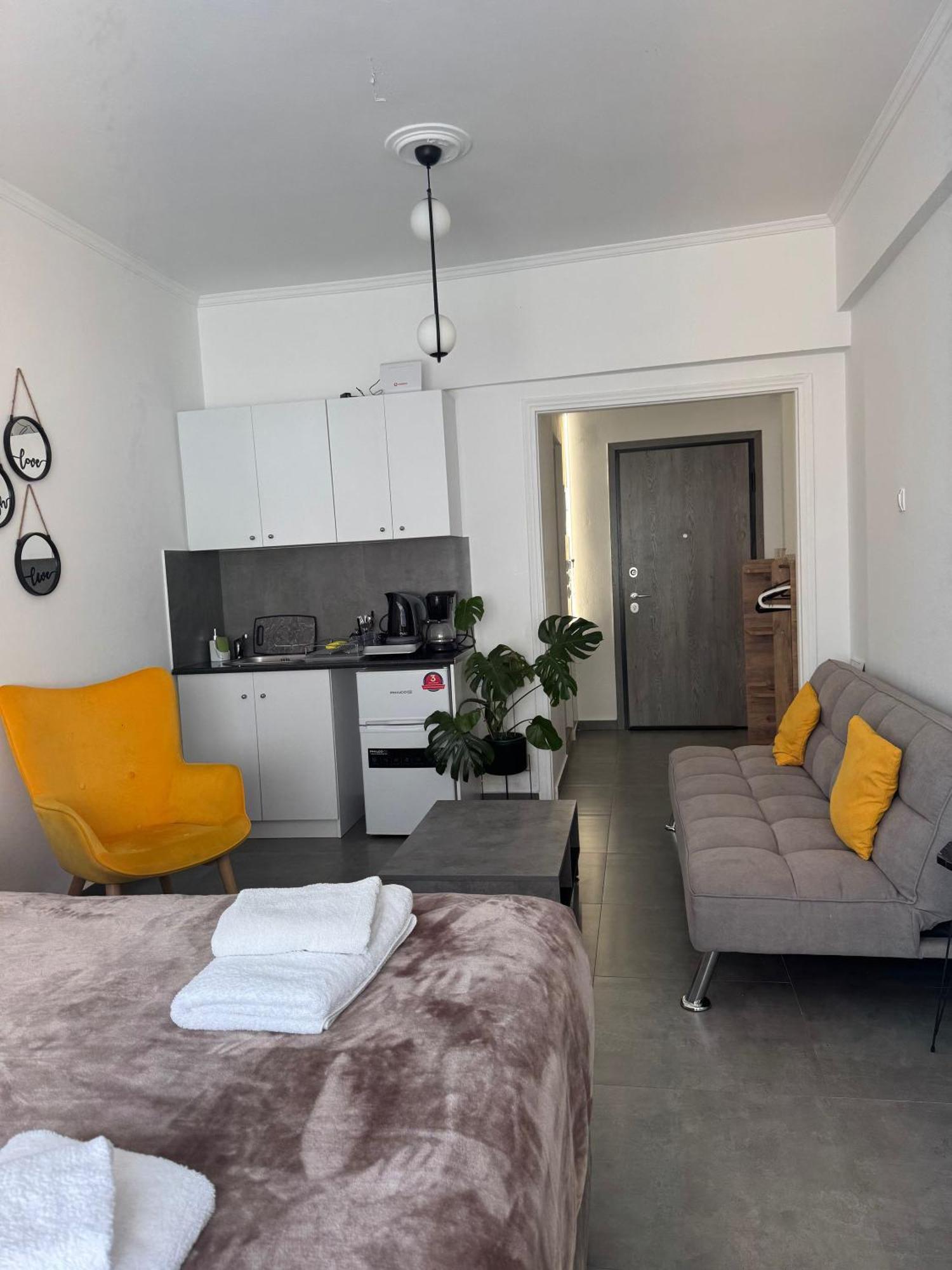 Afrodite Central Apartment By Vpn Atena Exterior foto